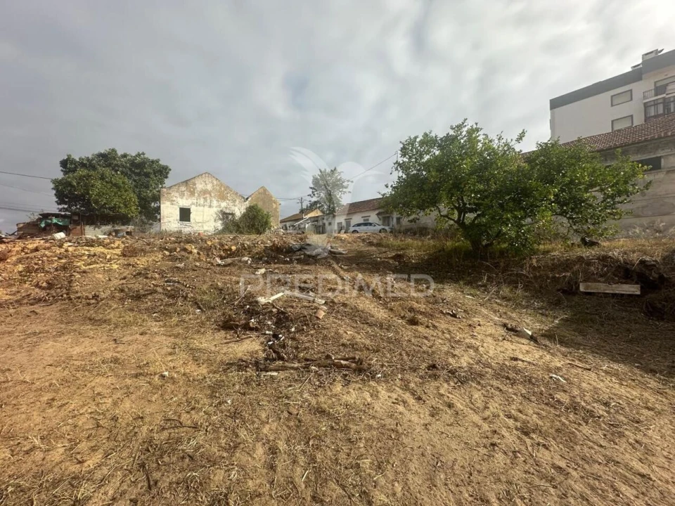 Terreno para Venda em Seixal, Arrentela e Aldeia de Paio Pires Foto 9