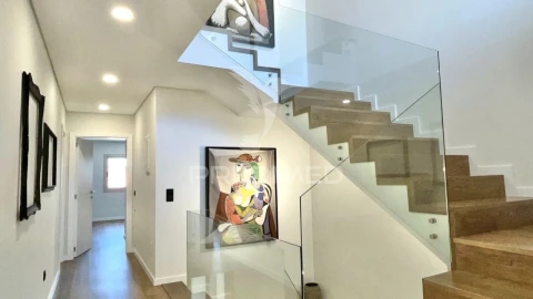 Moradia T4 para Venda em Esmoriz