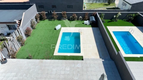 Moradia T4 para Venda em Esmoriz