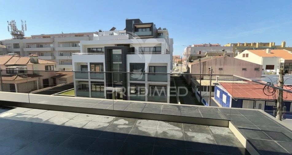 Moradia T4 para Venda em Esmoriz Foto 27