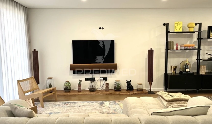 Moradia T4 para Venda em Esmoriz Foto 24