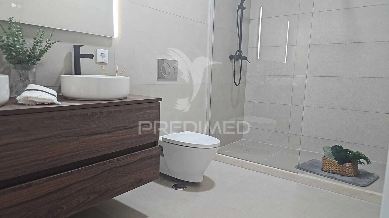 Apartamento T3 para Venda em Benfica Foto 7