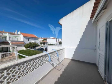 Moradia T4 para Venda em Monte Gordo