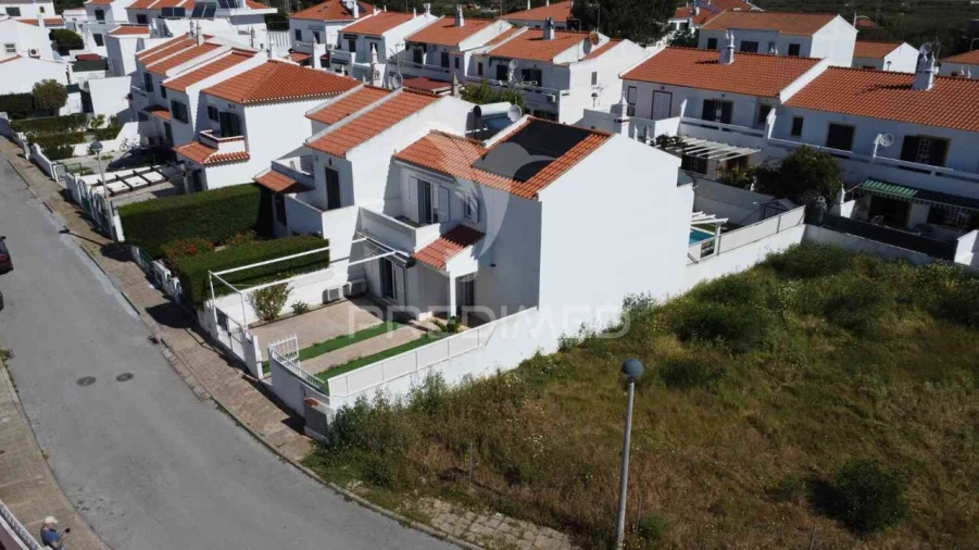 Moradia T4 para Venda em Monte Gordo Foto 7