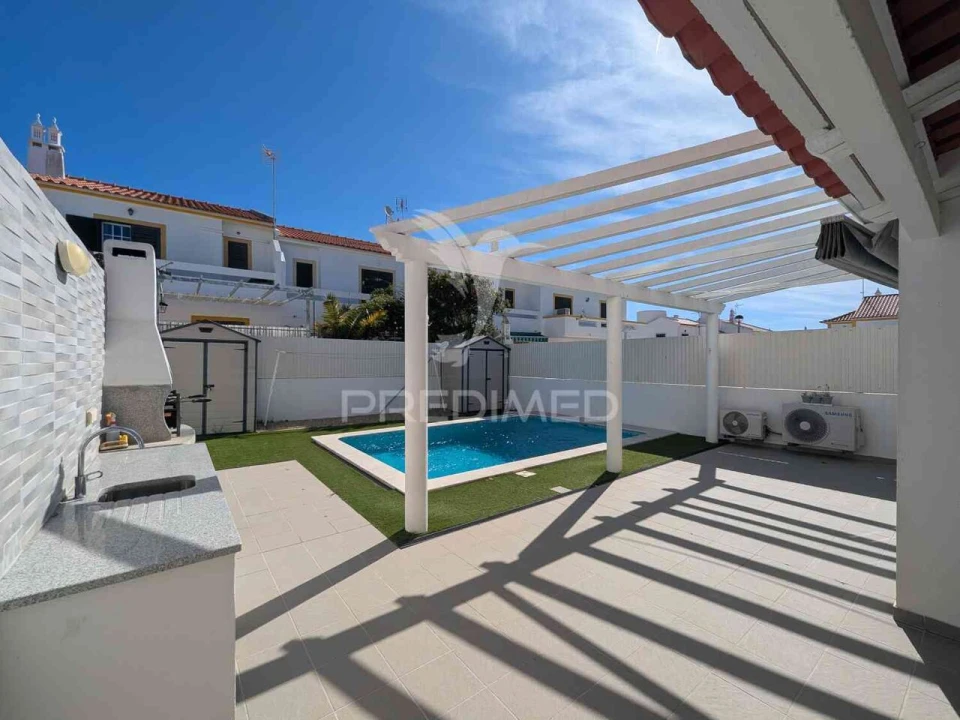 Moradia T4 para Venda em Monte Gordo Foto 24