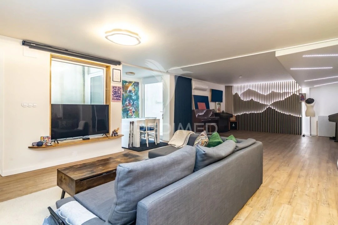 Moradia T4 para Venda em Seixal, Arrentela e Aldeia de Paio Pires Foto 32