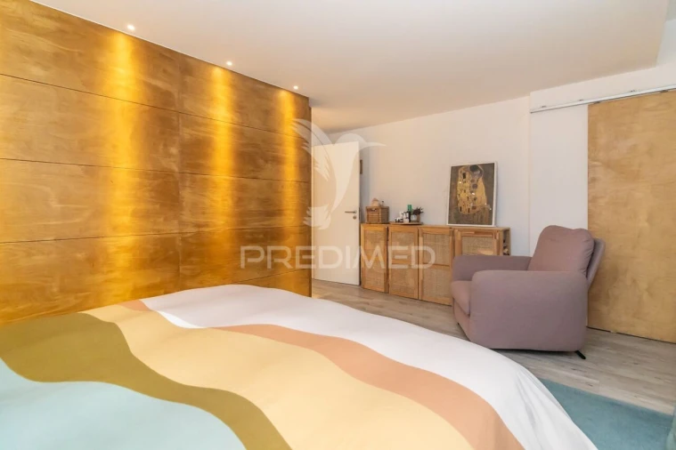 Moradia T4 para Venda em Seixal, Arrentela e Aldeia de Paio Pires Foto 7