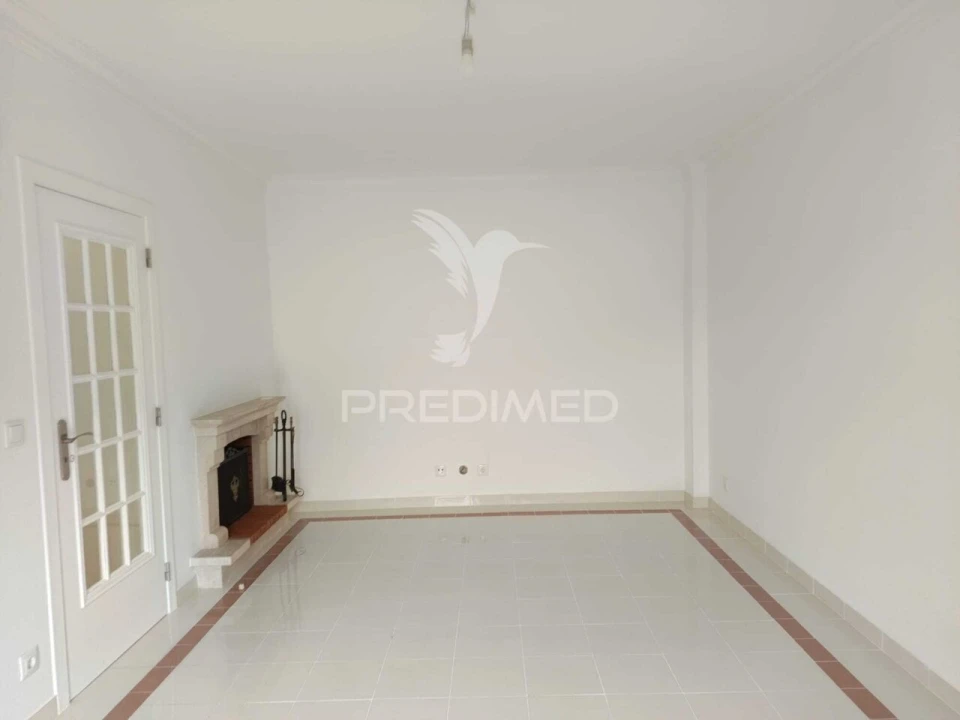 Apartamento T3 para Venda em Laranjeiro e Feijó Foto 5