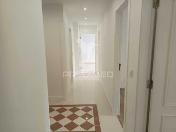 Apartamento T3 para Venda em Laranjeiro e Feijó