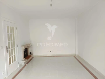 Apartamento T3 para Venda em Laranjeiro e Feijó