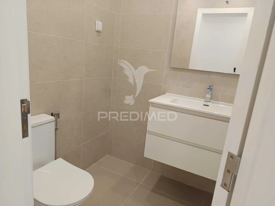 Apartamento T3 para Venda em Laranjeiro e Feijó Foto 12