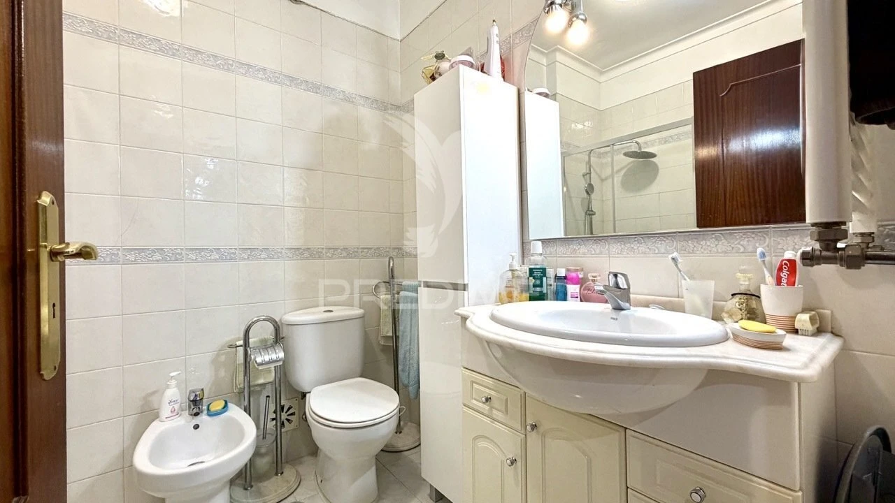 Apartamento T2 para Venda em Quinta do Conde Foto 13