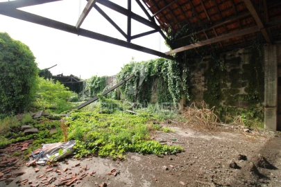 Armazém para Venda em Coronado (São Romão e São Mamede)