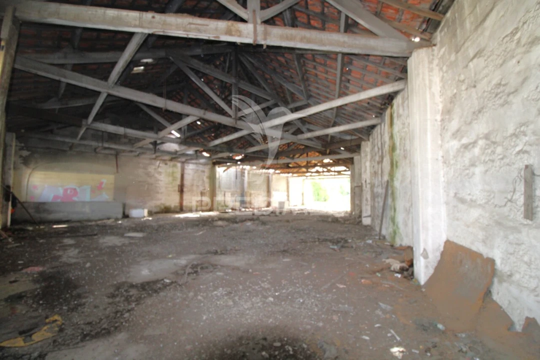 Armazém para Venda em Coronado (São Romão e São Mamede) Foto 3