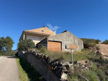 Moradia T6 para Venda em Mação, Penhascoso e Aboboreira