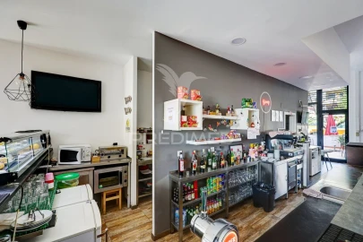 Loja para Trespasse em Mina de Água