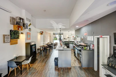 Loja para Trespasse em Mina de Água