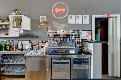 Loja para Trespasse em Mina de Água