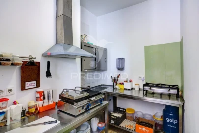 Loja para Trespasse em Mina de Água