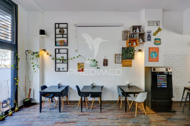 Loja para Trespasse em Mina de Água Foto 16