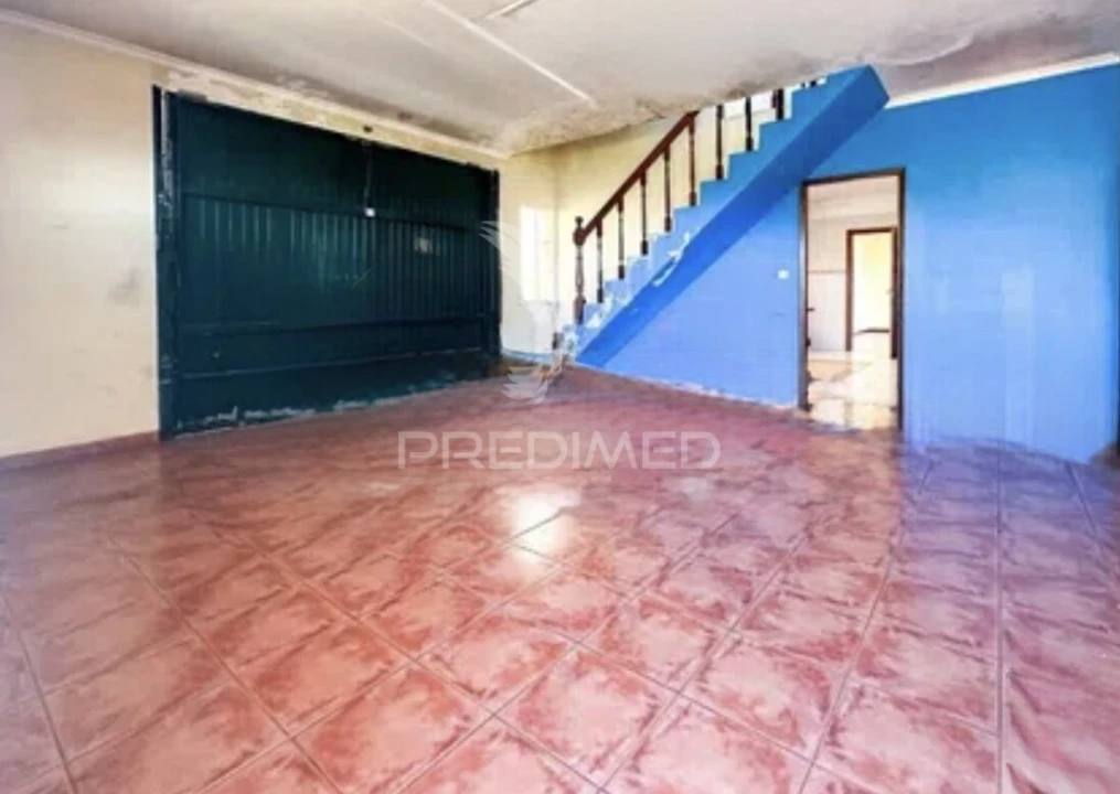 Moradia T3 para Venda em Canhas Foto 9