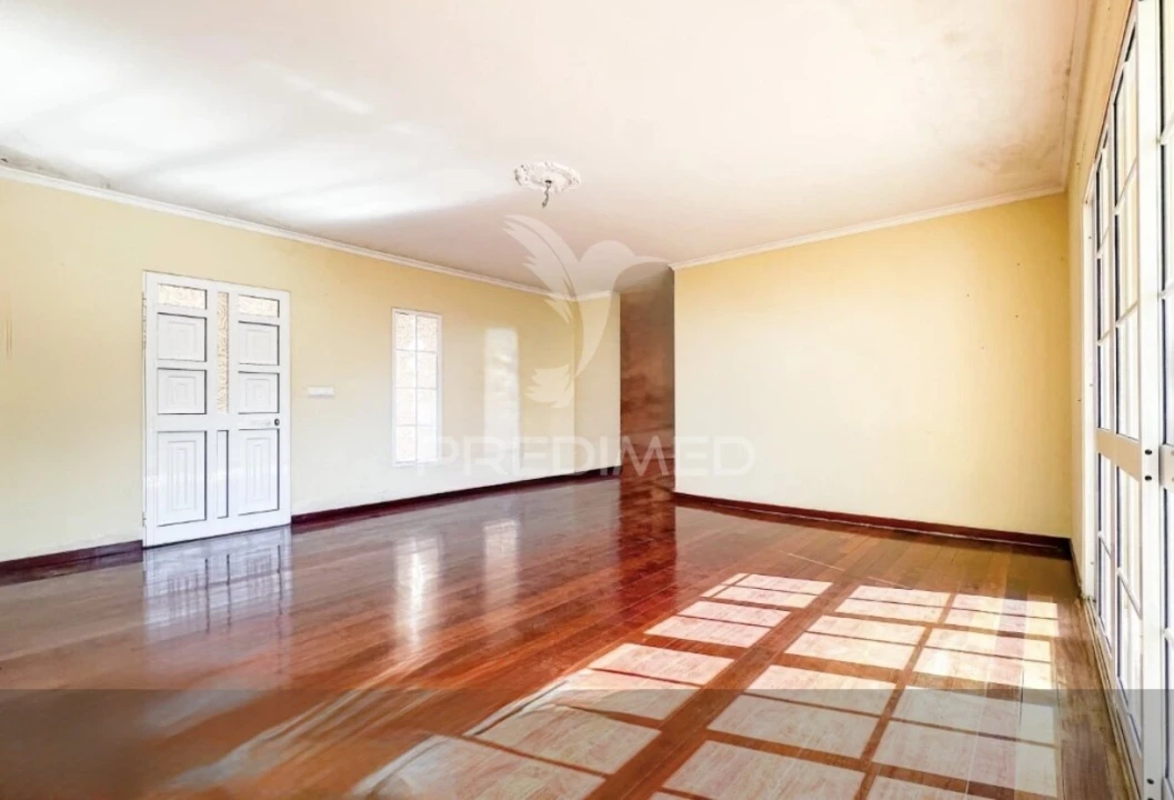 Moradia T3 para Venda em Canhas Foto 36