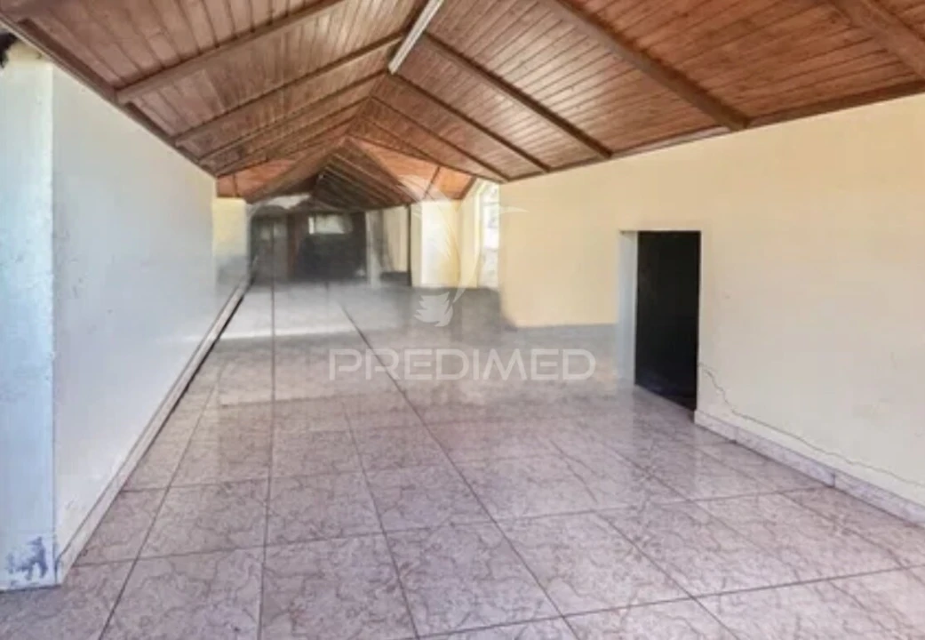 Moradia T3 para Venda em Canhas Foto 13