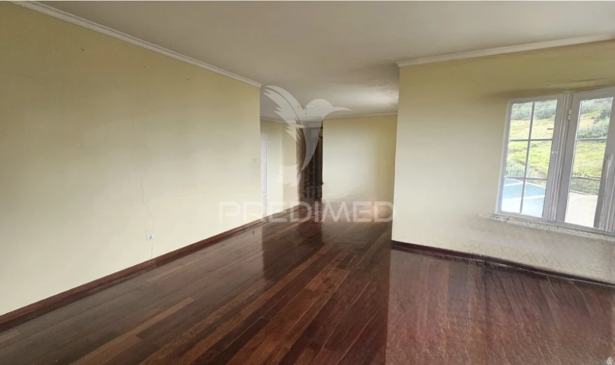 Moradia T3 para Venda em Canhas Foto 29