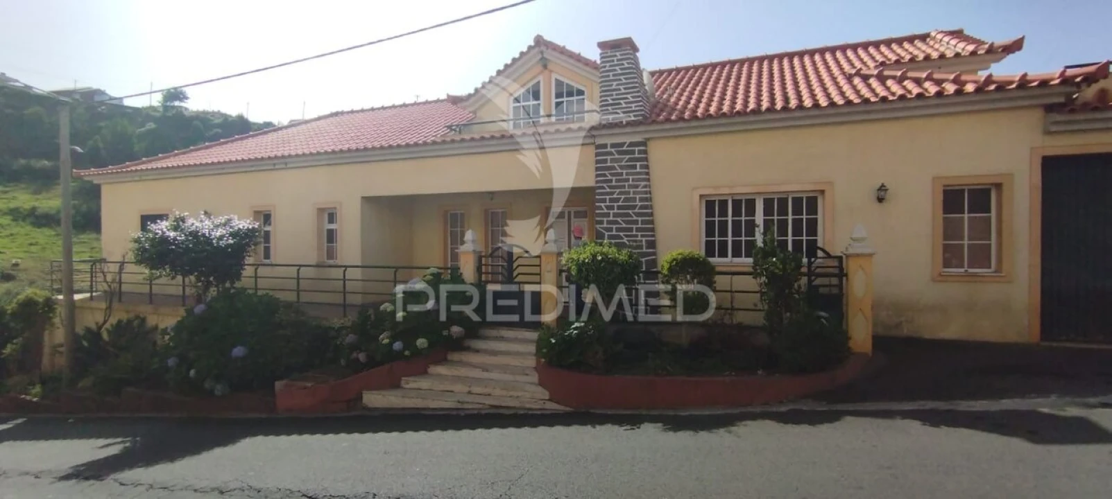 Moradia T3 para Venda em Canhas Foto 1