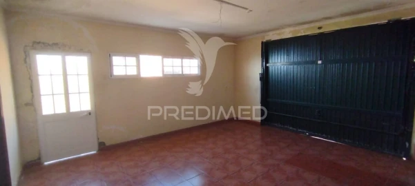 Moradia T3 para Venda em Canhas