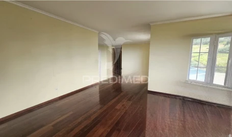 Moradia T3 para Venda em Canhas