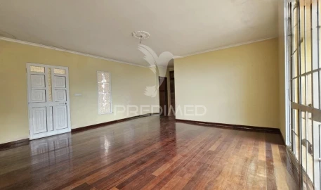 Moradia T3 para Venda em Canhas