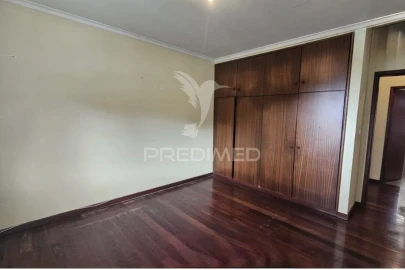 Moradia T3 para Venda em Canhas