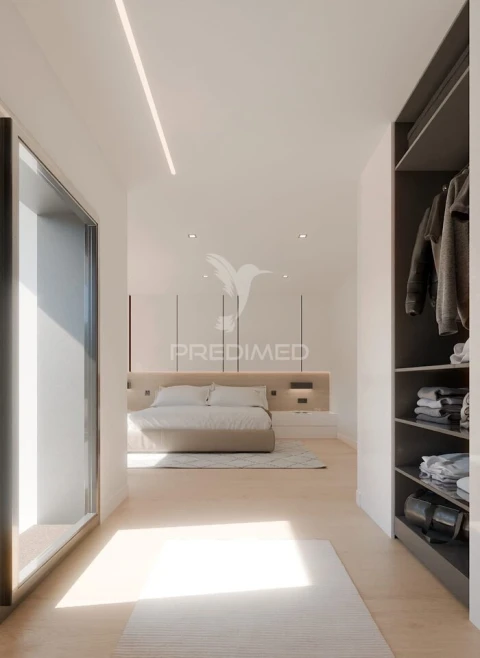 Moradia T4 para Venda em Meia Via