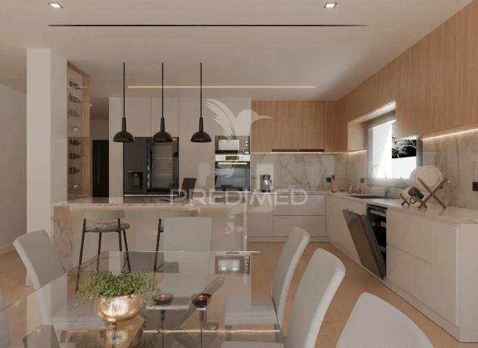 Moradia T4 para Venda em Meia Via