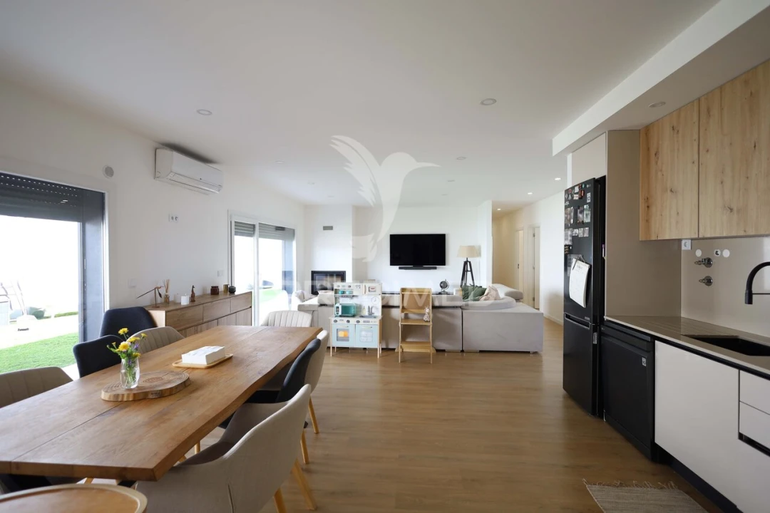 Moradia T4 para Venda em Atalaia Foto 34