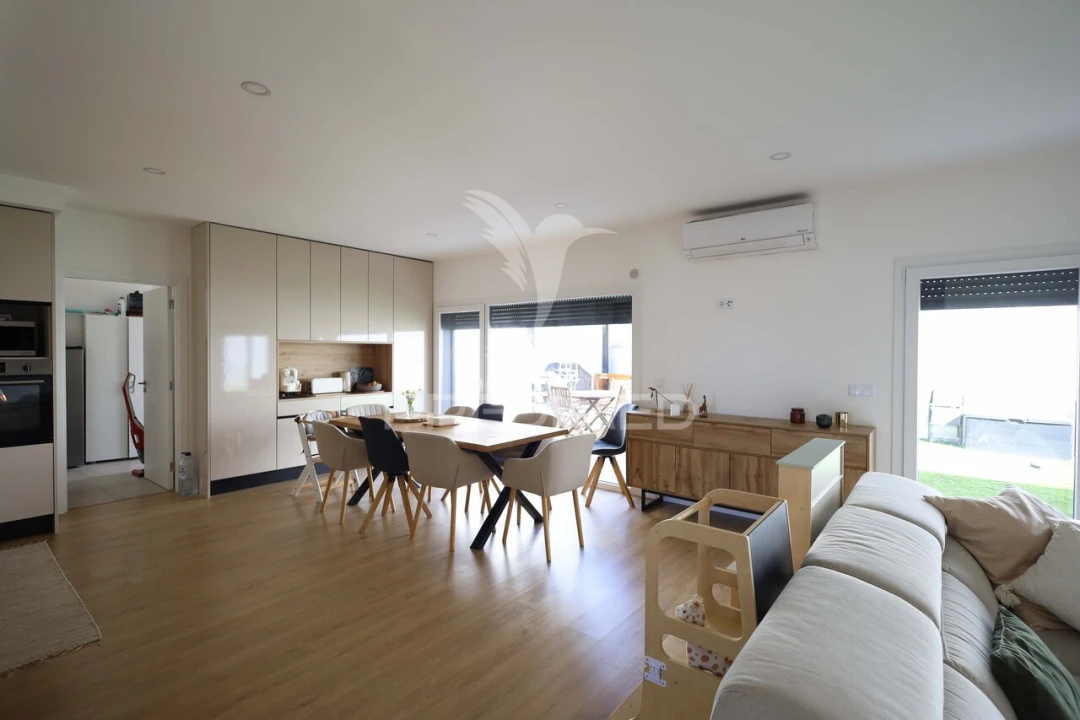 Moradia T4 para Venda em Atalaia Foto 28