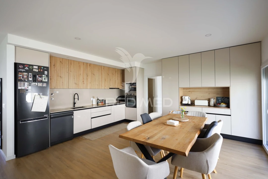 Moradia T4 para Venda em Atalaia Foto 24