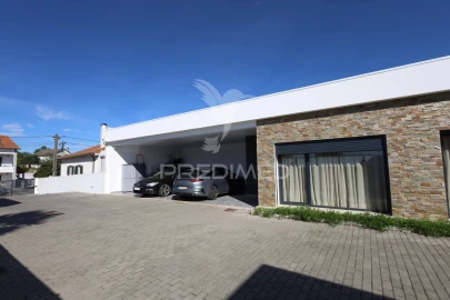 Moradia T4 para Venda em Atalaia