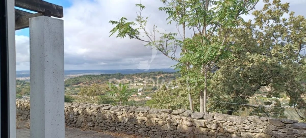 Quinta T0 para Venda em Sé e São Lourenço