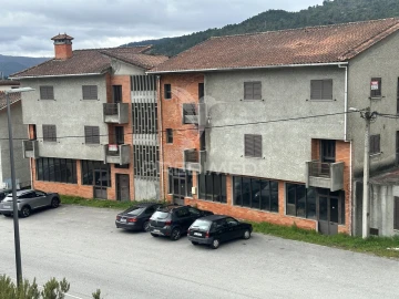 Prédio para Venda em Vidago, Arcossó, Selhariz, Vilarinho Paranheiras