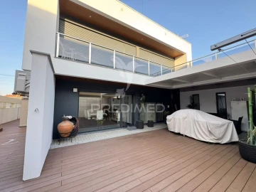 Moradia T4 para Venda em Abrantes (São Vicente e São João) e Alferrarede