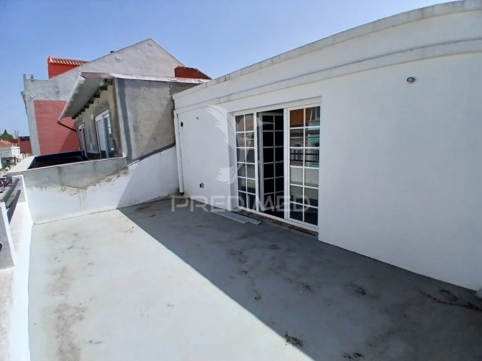 Prédio para Venda em Seixal, Arrentela e Aldeia de Paio Pires Foto 3