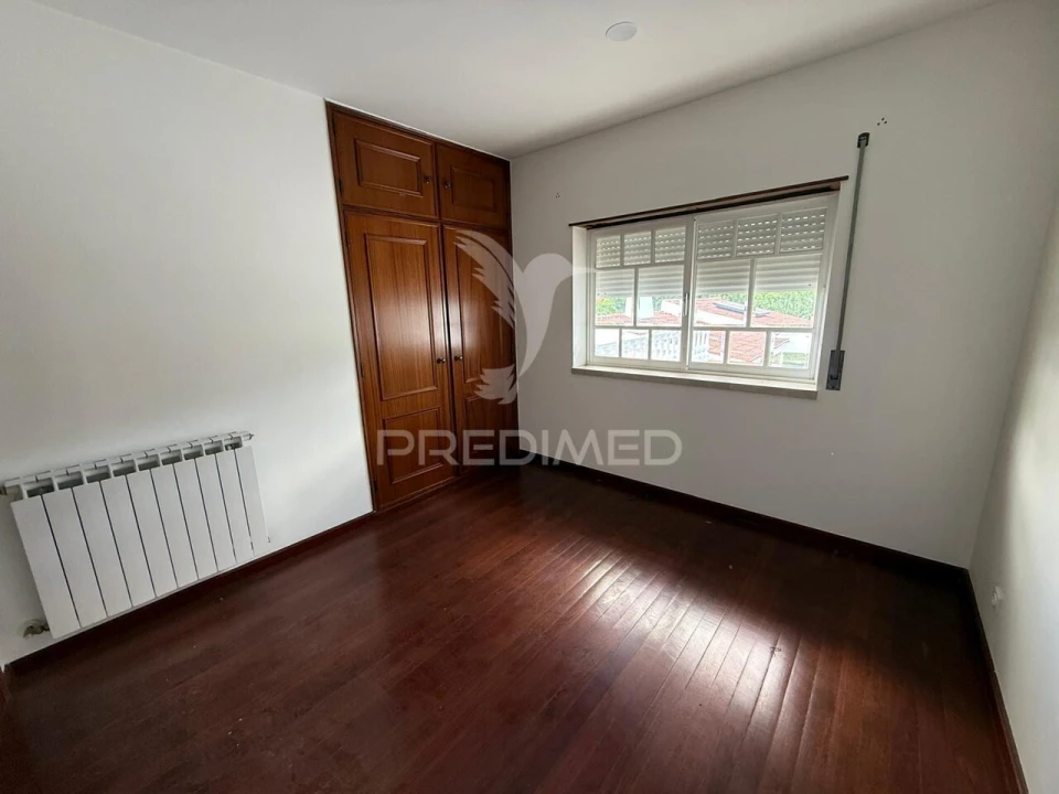 Moradia T4 para Venda em Minde Foto 21