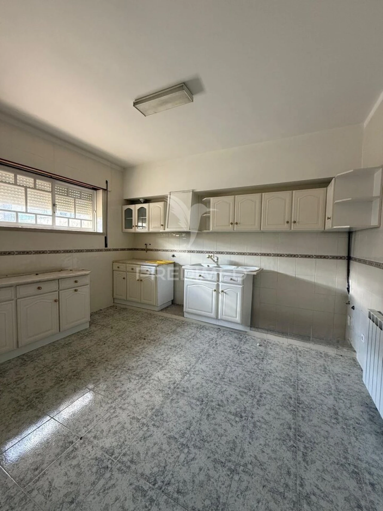 Moradia T4 para Venda em Minde Foto 13