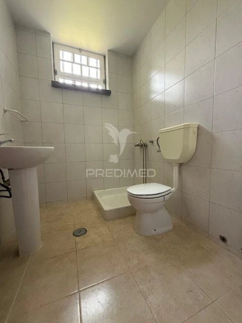 Moradia T4 para Venda em Minde