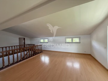 Moradia T4 para Venda em Minde