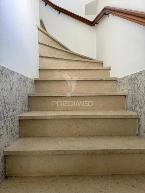 Moradia T4 para Venda em Minde