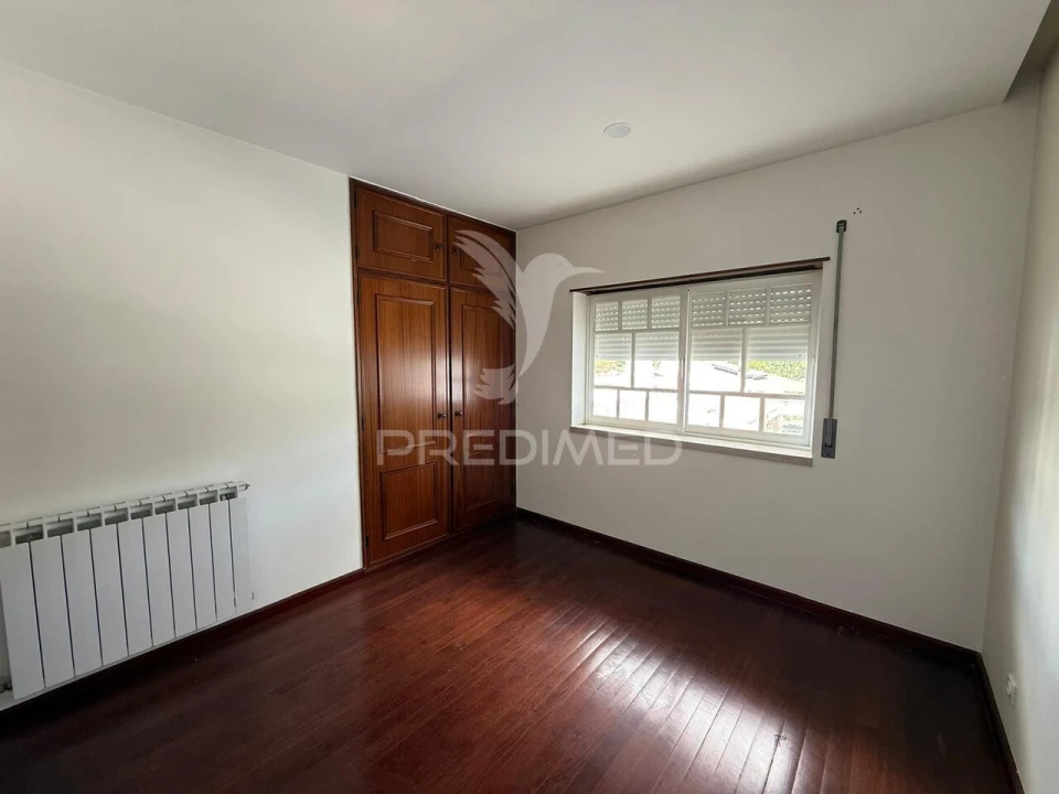 Moradia T4 para Venda em Minde Foto 38