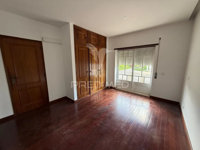 Moradia T4 para Venda em Minde Foto 25